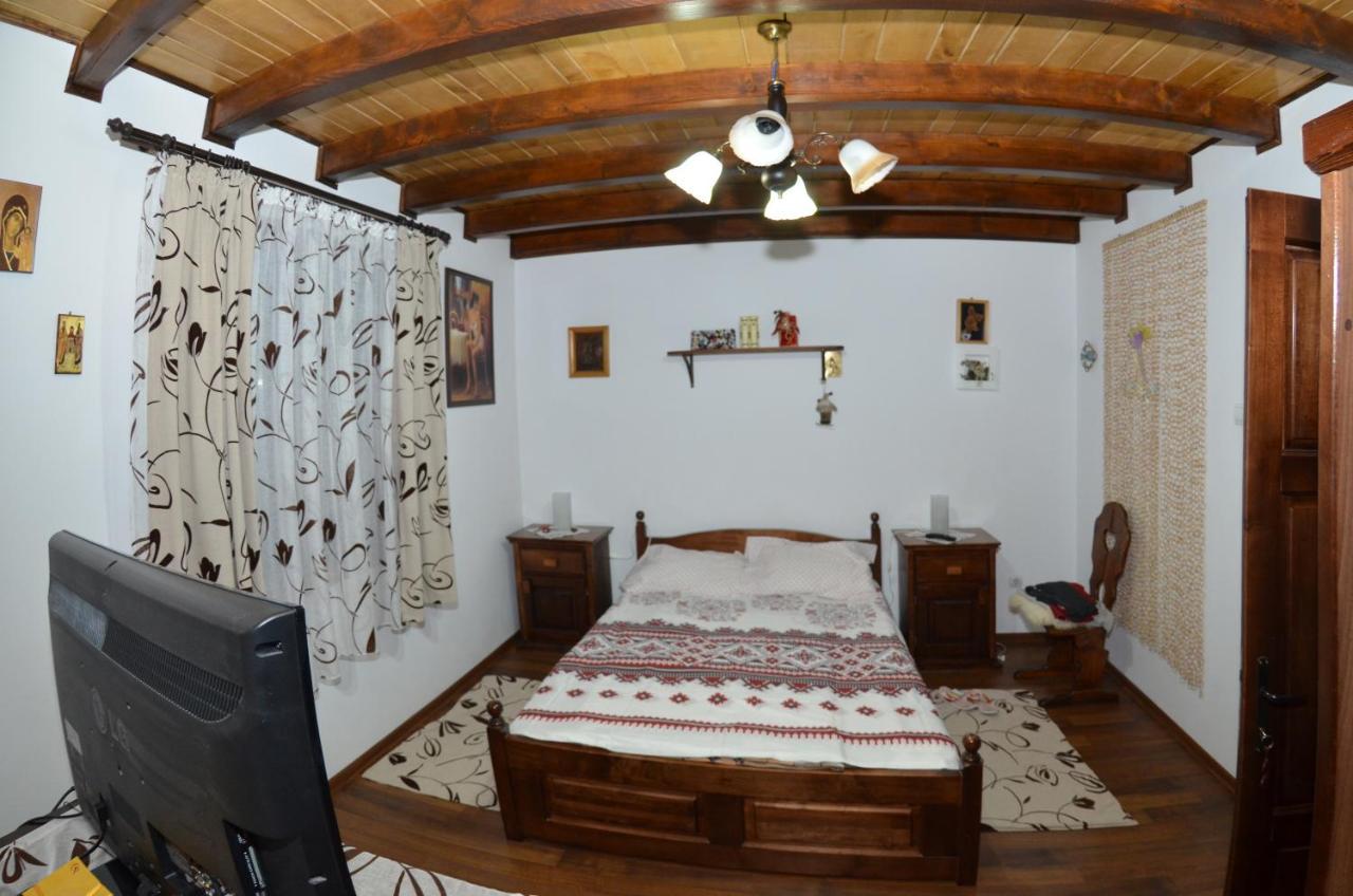 Cabana Paradisul Verde Neamt Targu Neamt ภายนอก รูปภาพ